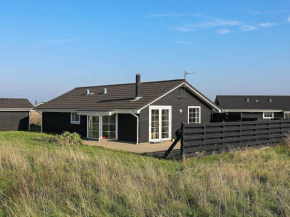 Entising Holiday Home in L kken with Sauna